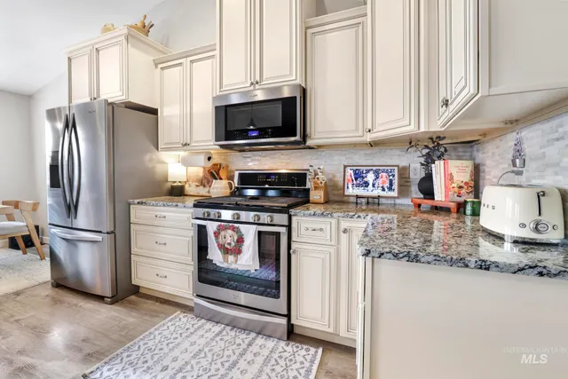 $675,000 | 4060 Mountain Vista Lane, Filer, ID 83328