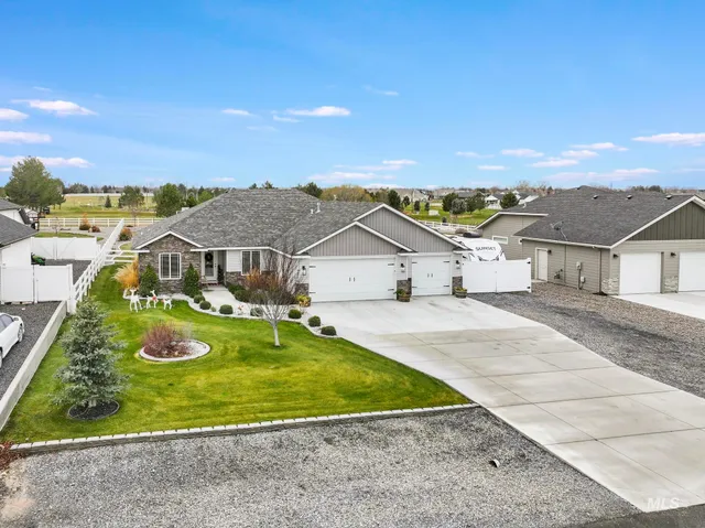 $675,000 | 4060 Mountain Vista Lane, Filer, ID 83328