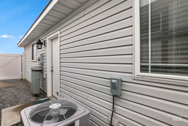 $675,000 | 4060 Mountain Vista Lane, Filer, ID 83328