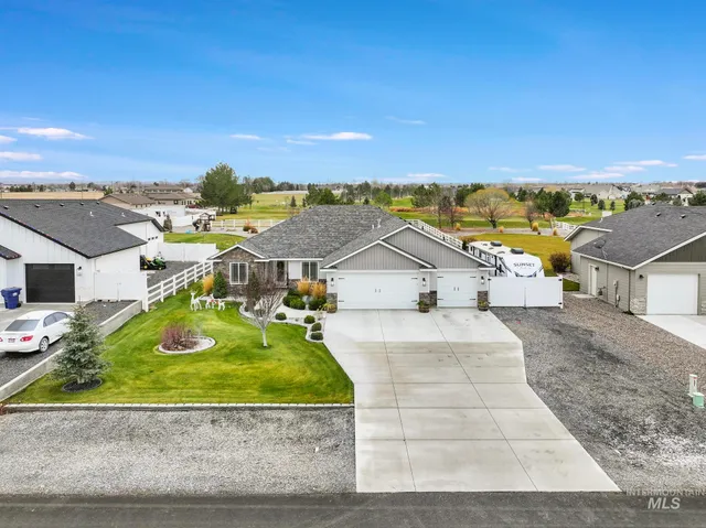 $675,000 | 4060 Mountain Vista Lane, Filer, ID 83328
