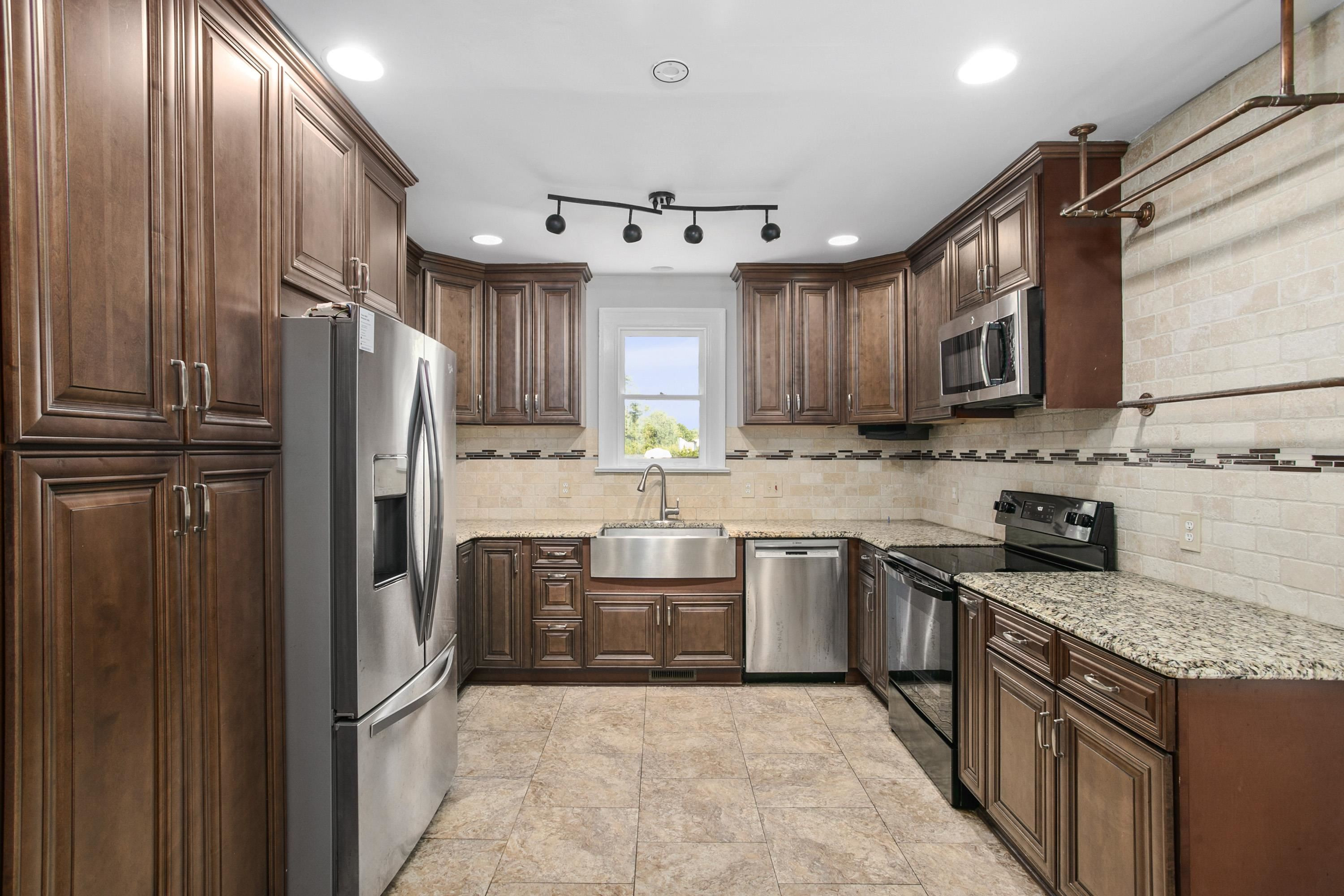 1624 Bennett Street Raleigh, NC 27604 - Photo 4 of 30 Photo 4