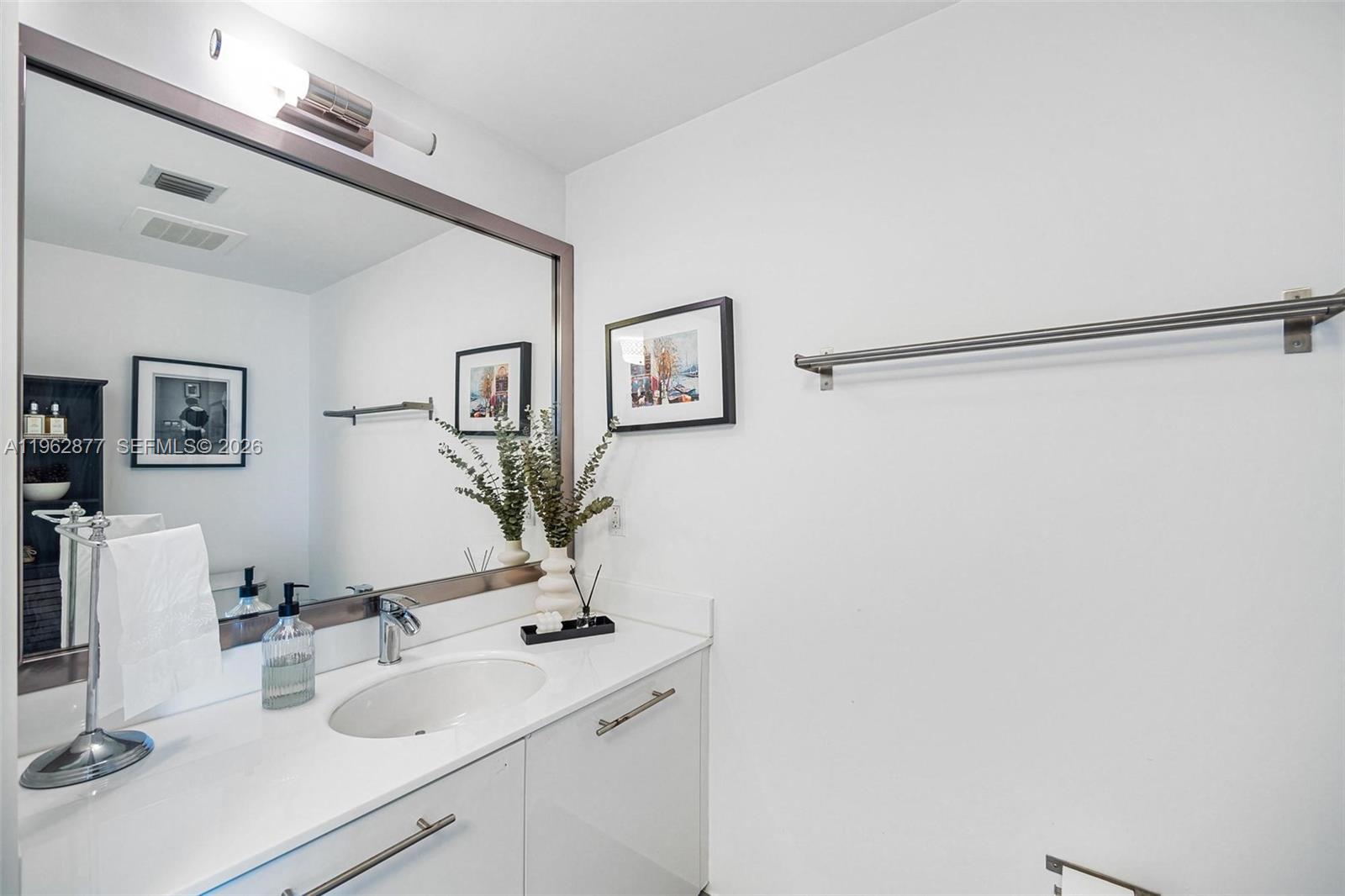 92 Southwest 3rd Street, Unit 2710 Miami, FL 33130 - Photo 21 of 21