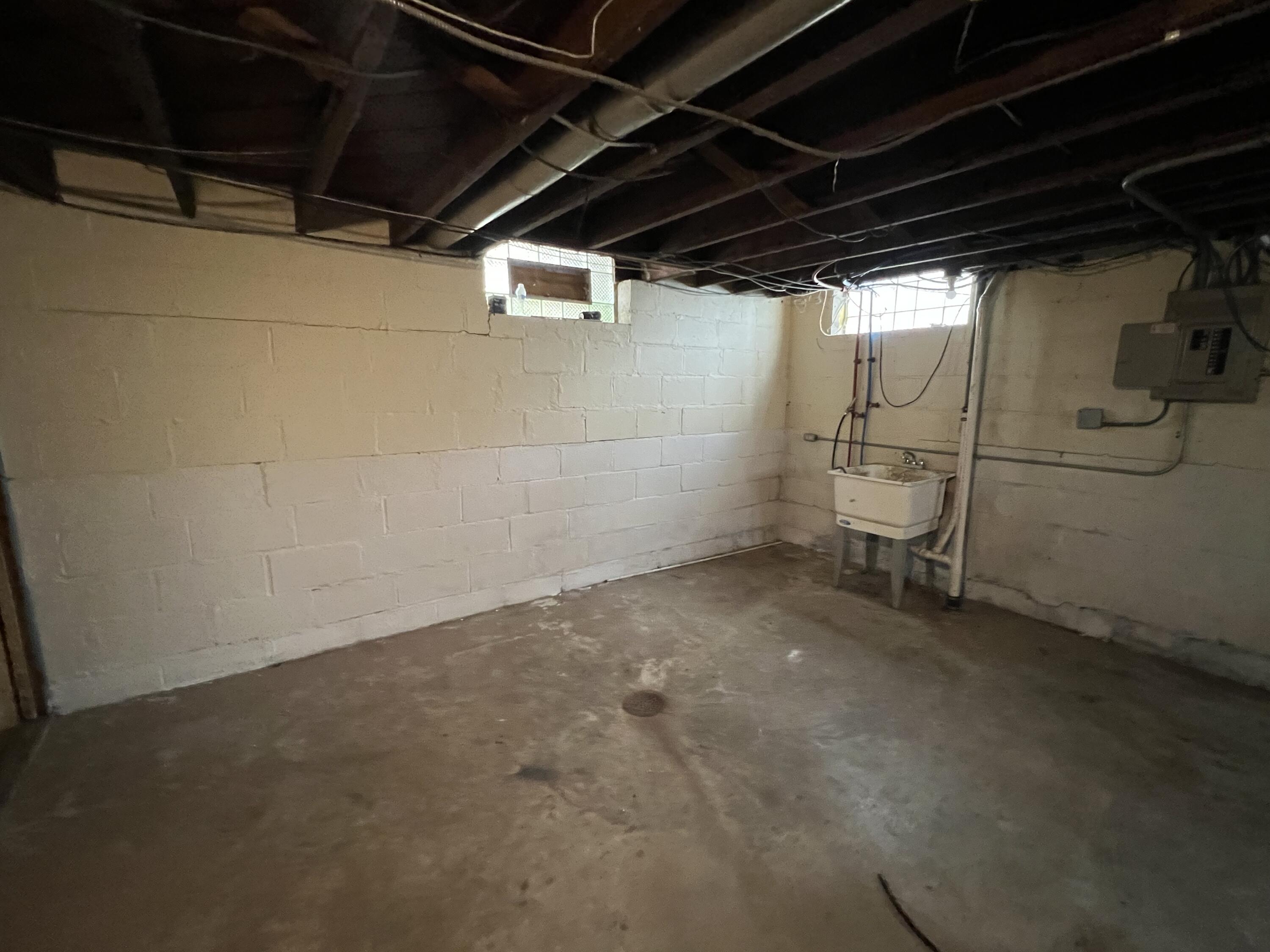 4147 North 39th Street Milwaukee, WI 53216 - Photo 31 of 32 walkthrough-photo-19