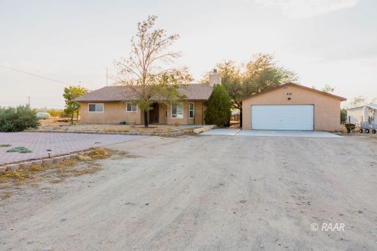 231 South Brady Street Ridgecrest, CA 93555 - Photo 1 of 31