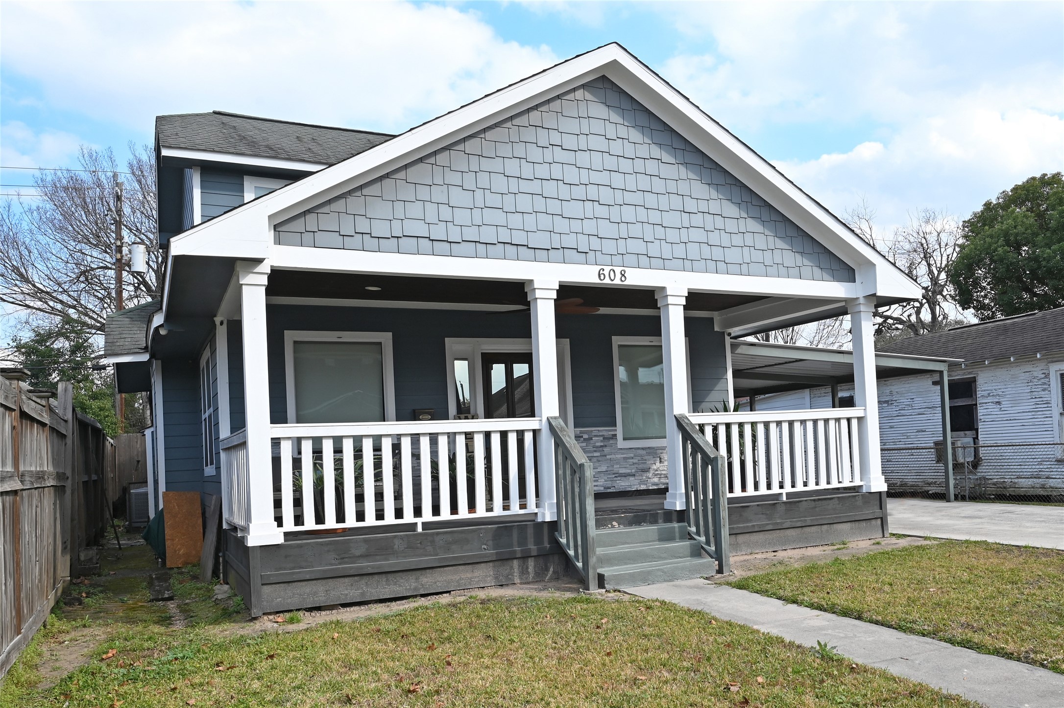 608 Archer Street Houston, TX 77009 - Photo 3 of 38