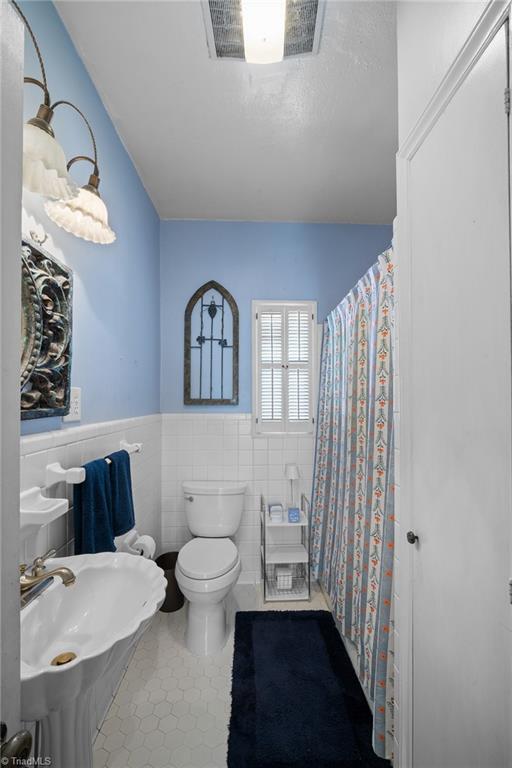 415 Otteray Avenue High Point, NC 27262 - Photo 25 of 39