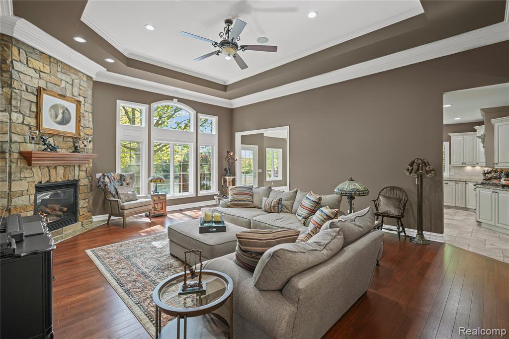 3074 Pond Road Leonard, MI 48367 - Photo 5 of 73