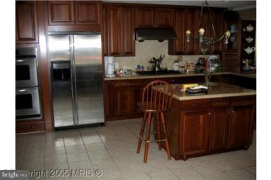 7427 Carver Road Gainesville, VA 20155 - Photo 6 of 15 Kitchen