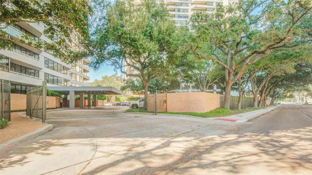 $449,900 | 15 Greenway Plaza, Unit 10G, Houston, TX 77046