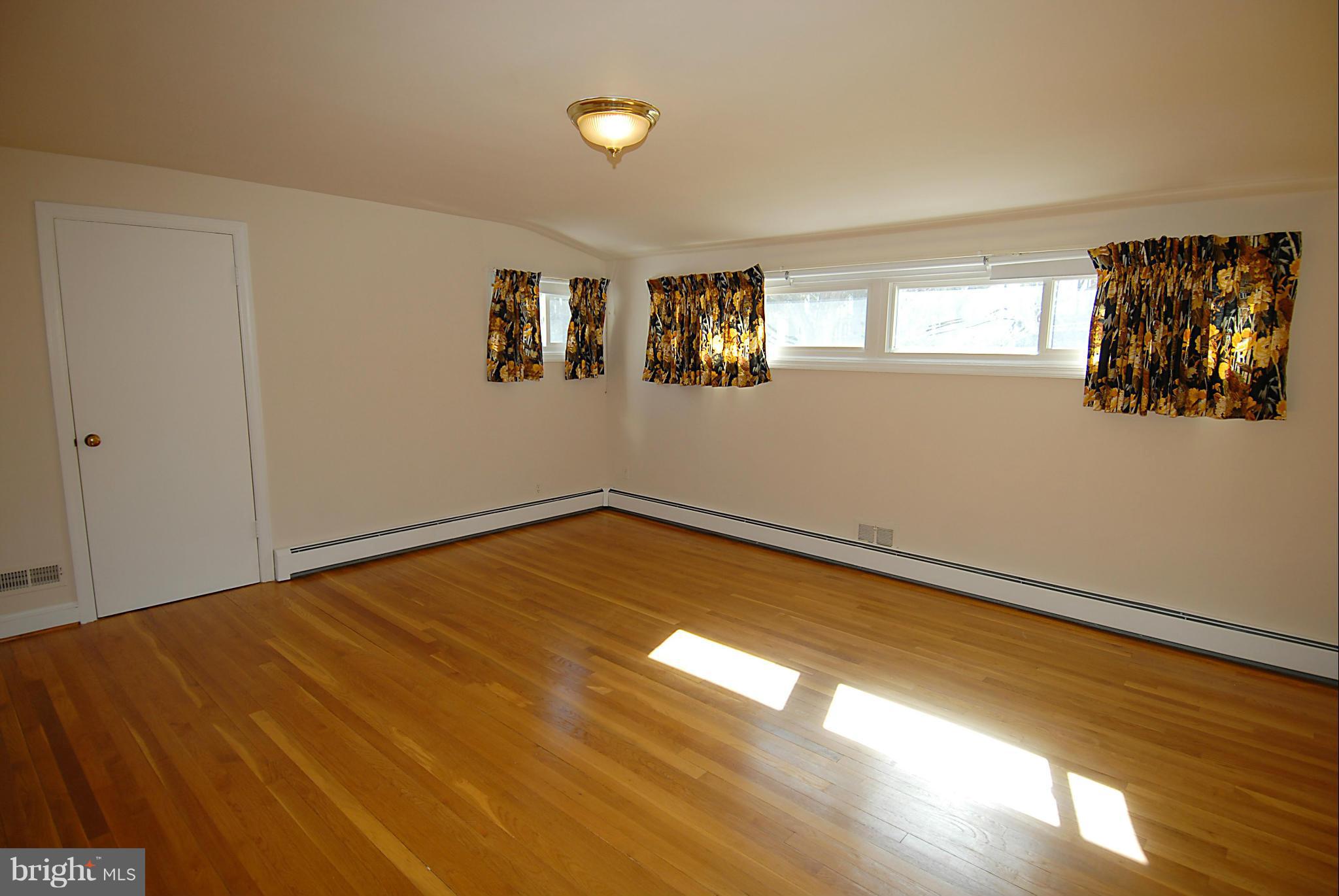17800 Dominion Drive Sandy Spring, MD 20860 - Photo 17 of 29 Bedroom