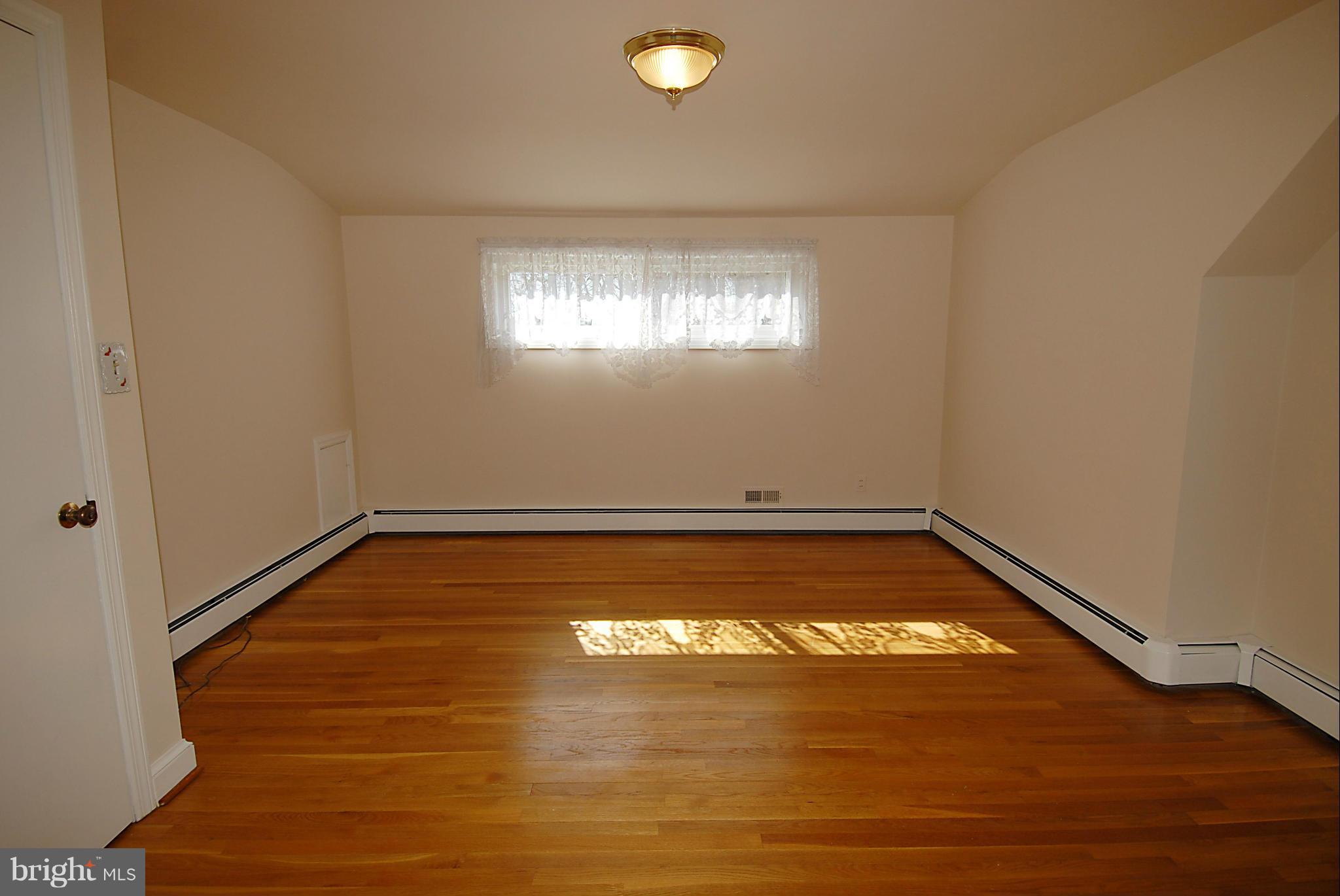 17800 Dominion Drive Sandy Spring, MD 20860 - Photo 19 of 29 Bedroom