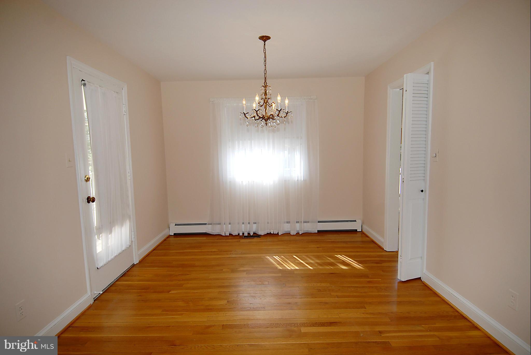 17800 Dominion Drive Sandy Spring, MD 20860 - Photo 9 of 29 Dining Room