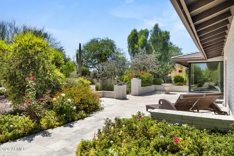 $3,295,000 | 6339 North 48th Place, Paradise Valley, AZ 85253