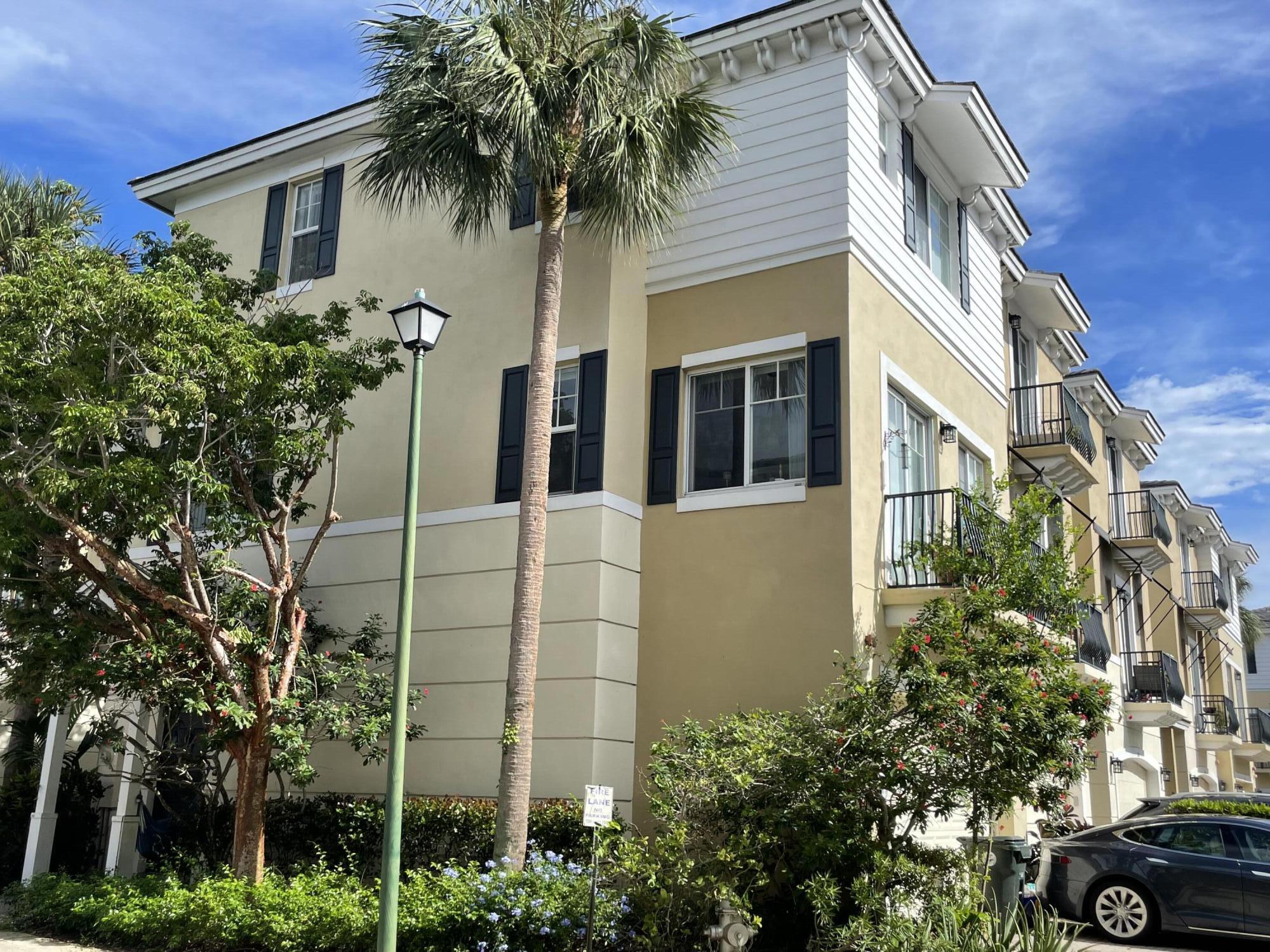 552 North West 39th Circle Boca Raton, FL 33431 - Photo 2 of 32 IMG_2643