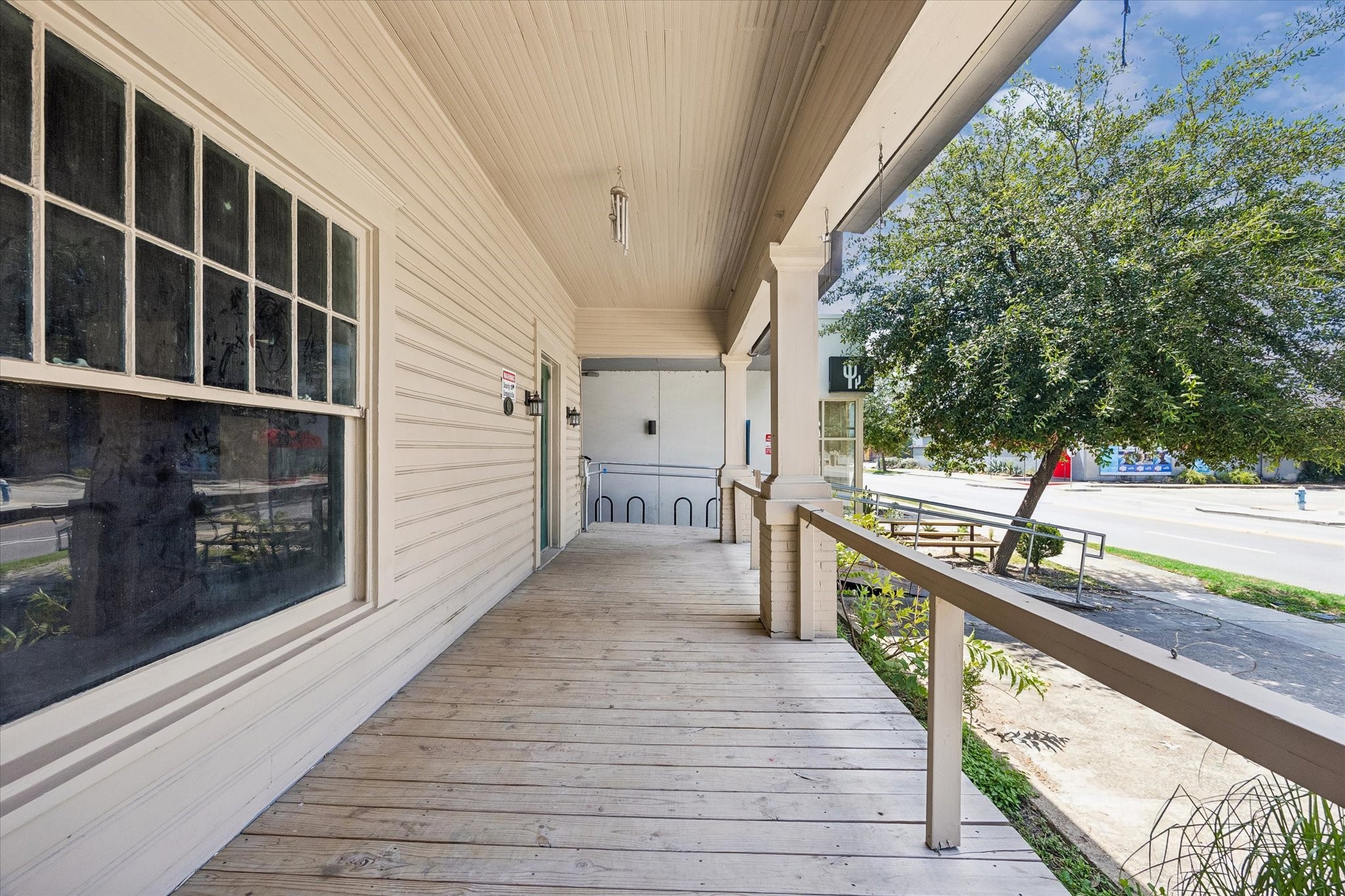 239 Westheimer Road Houston, TX 77006 - Photo 7 of 42 Gallery Image 7