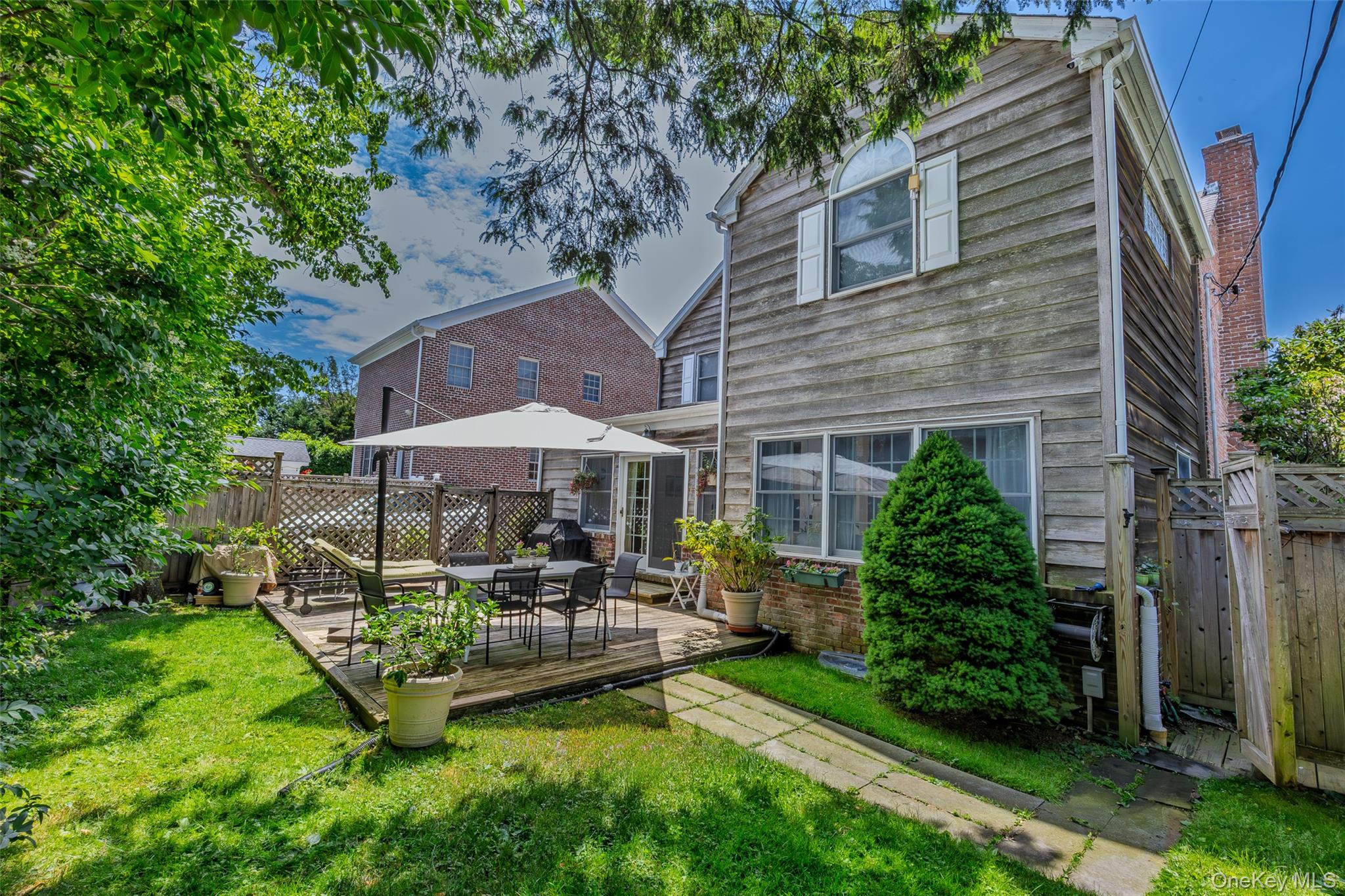 75 Bulson Road Rockville Centre, NY 11570 - Photo 32 of 41