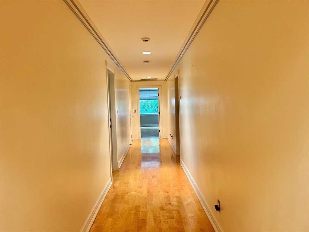 75 Lee Street Brookline, MA 02445 - Photo 15 of 30