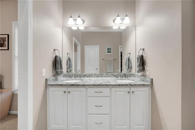 $387,400 | 211 Westgate Circle, Warrensburg, MO 64093