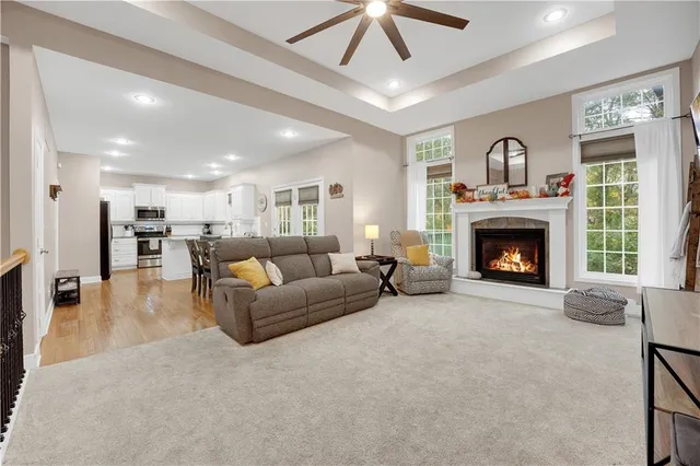 $387,400 | 211 Westgate Circle, Warrensburg, MO 64093