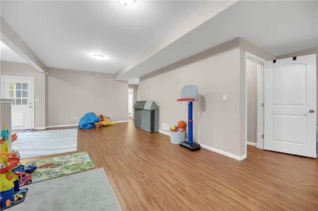 $387,400 | 211 Westgate Circle, Warrensburg, MO 64093