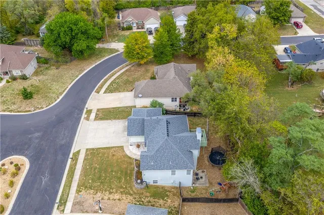 $387,400 | 211 Westgate Circle, Warrensburg, MO 64093