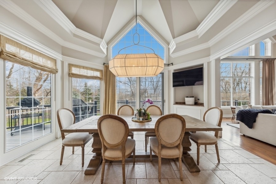 8301 Fars Cove Burr Ridge, IL 60527 - Photo 13 of 41