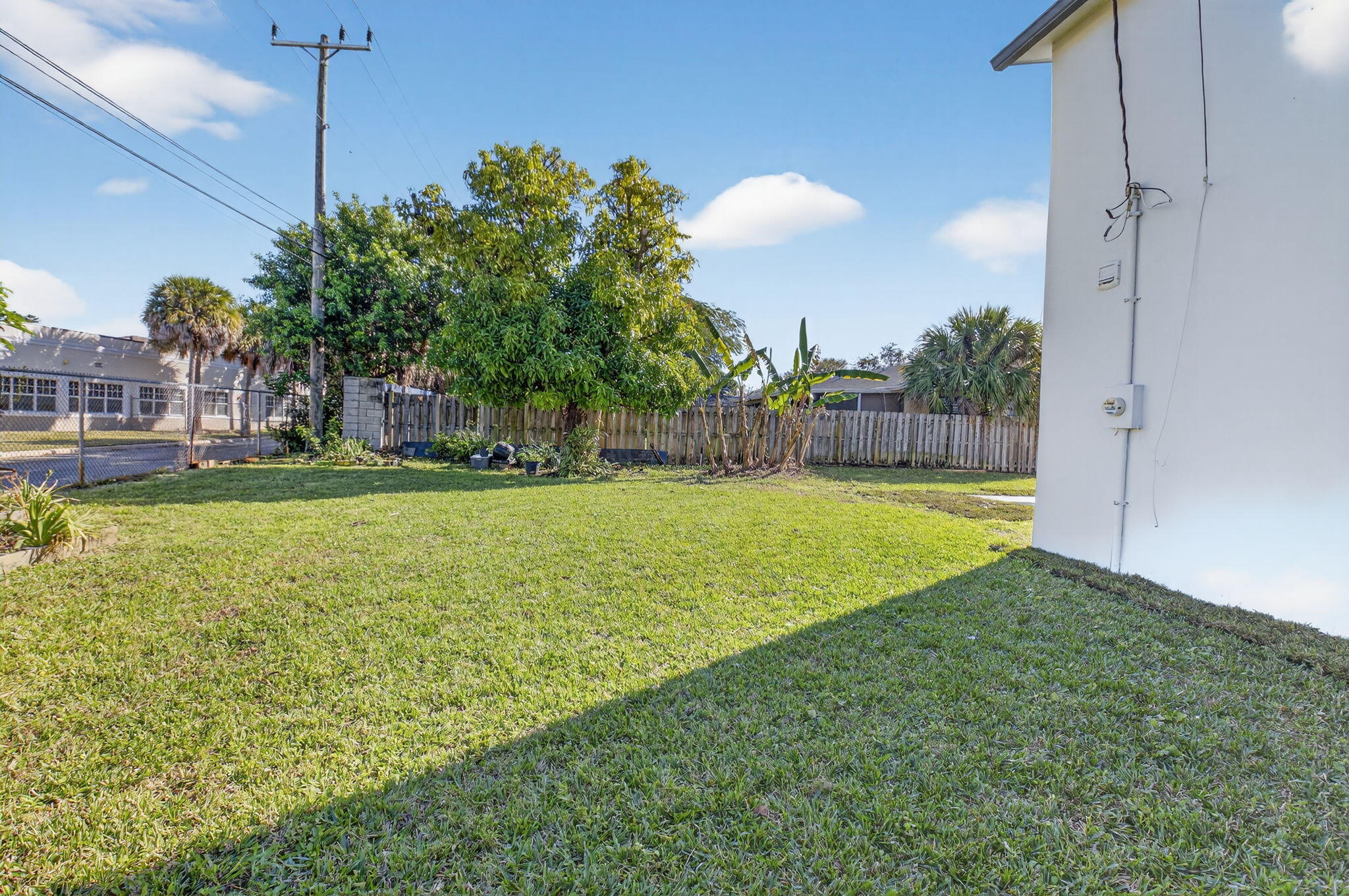 379 Northwest 23rd Street Boca Raton, FL 33431 - Photo 44 of 60 62-web-or-mls-DSC_1517
