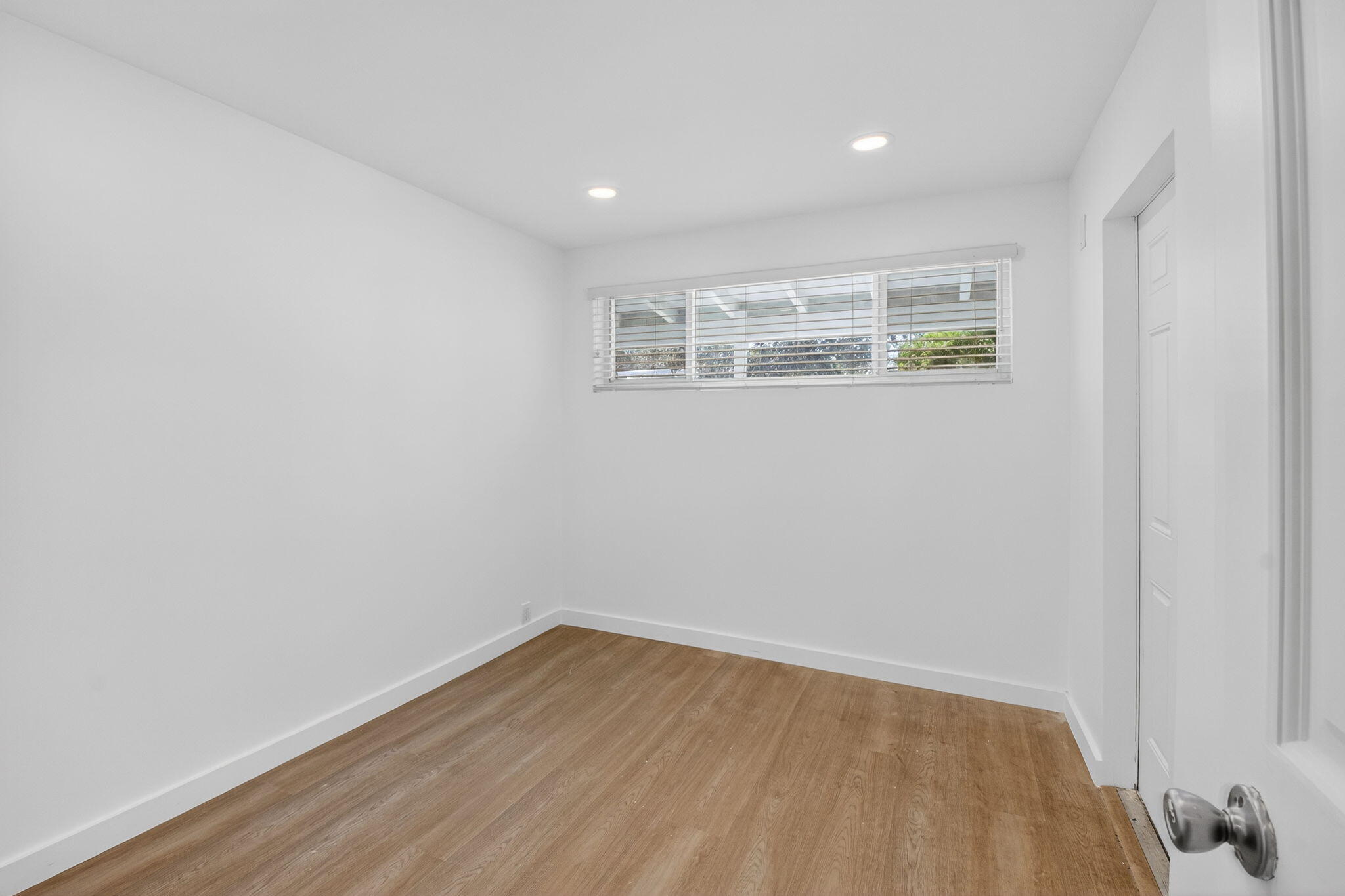 379 Northwest 23rd Street Boca Raton, FL 33431 - Photo 6 of 60 19-web-or-mls-DSC_1357