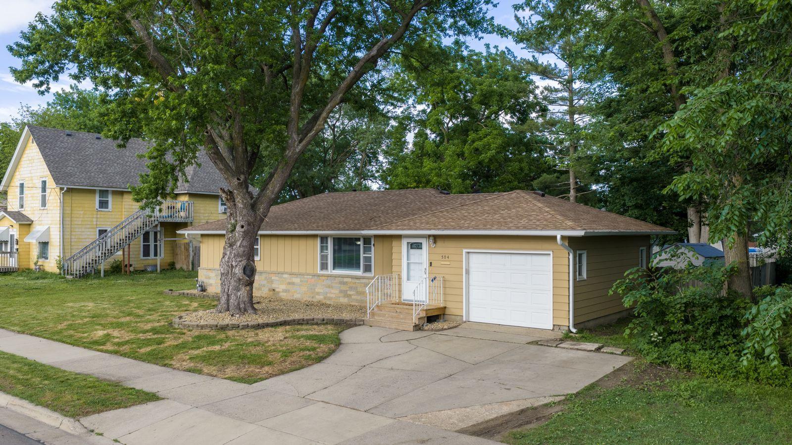 504 14th Street Northwest Austin, MN 55912 - Photo 2 of 40