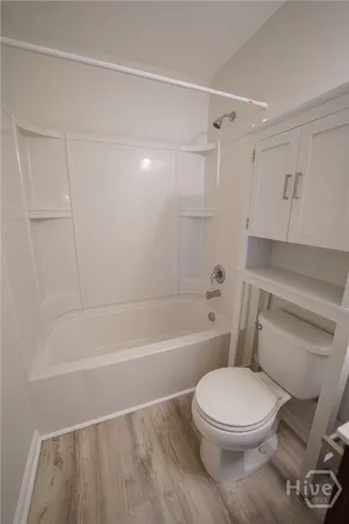 $2,400 | 109 Savannah Lane, Richmond Hill, GA 31324