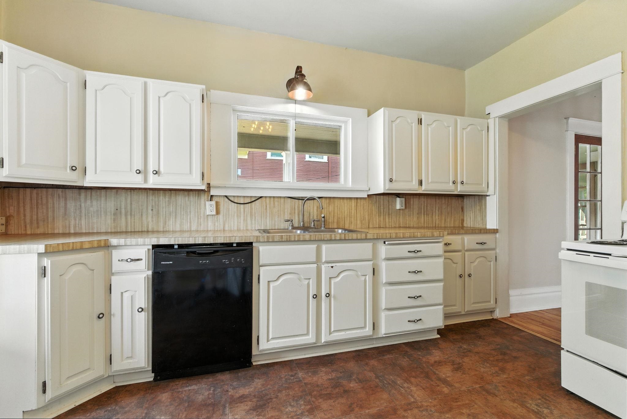 1503 East 12th Avenue Spokane, WA 99202 - Photo 25 of 49