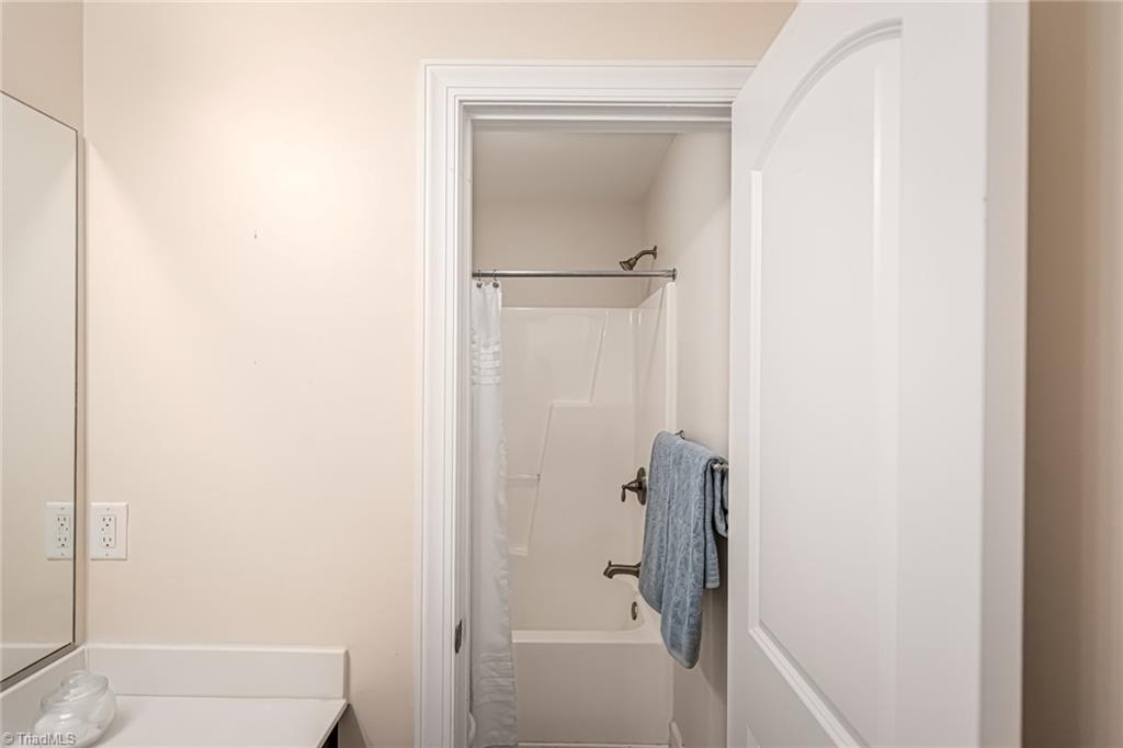 5408 Broadleaf Road Summerfield, NC 27358 - Photo 32 of 45 Gallery Image 32