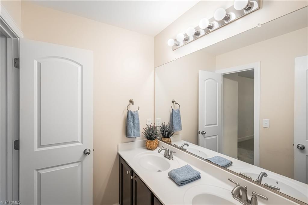5408 Broadleaf Road Summerfield, NC 27358 - Photo 34 of 45 Gallery Image 34