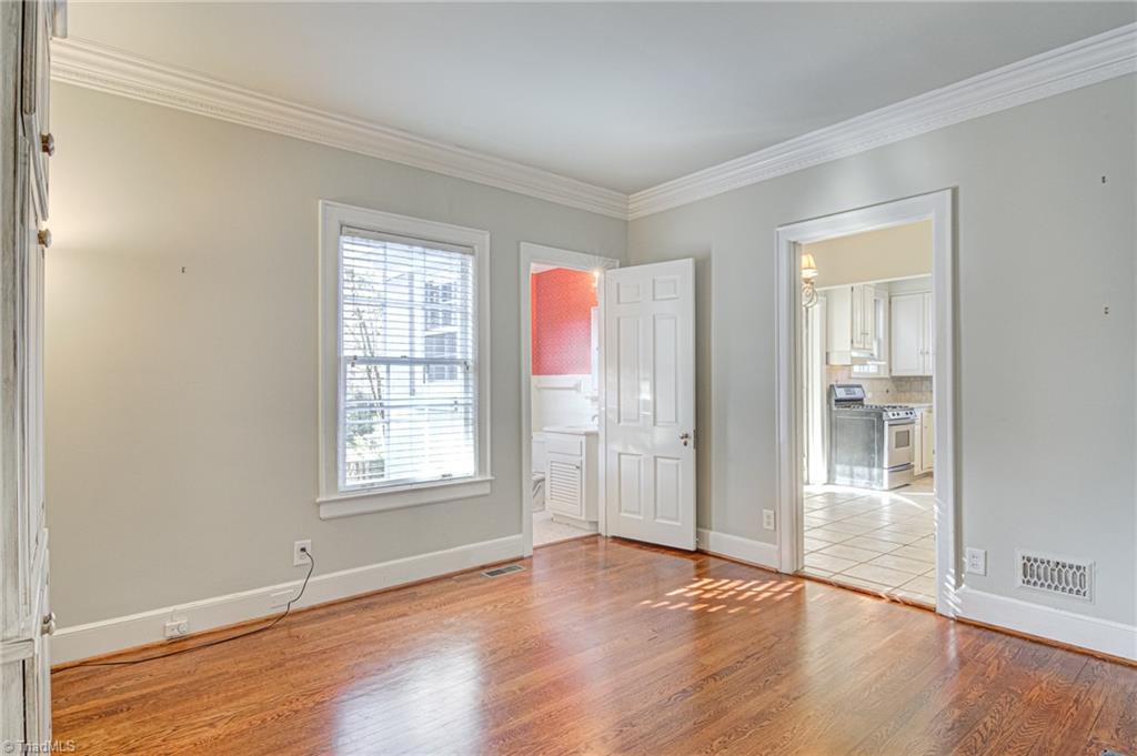 809 Dover Road Greensboro, NC 27408 - Photo 15 of 34 Gallery Image 15