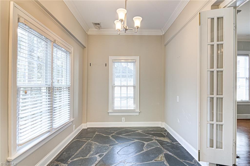 809 Dover Road Greensboro, NC 27408 - Photo 17 of 34 Gallery Image 17