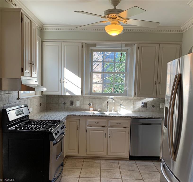 809 Dover Road Greensboro, NC 27408 - Photo 3 of 34 Gallery Image 3