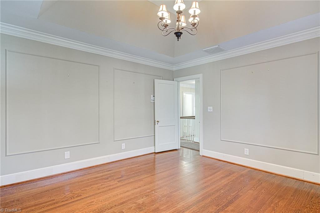 809 Dover Road Greensboro, NC 27408 - Photo 24 of 34 Gallery Image 24