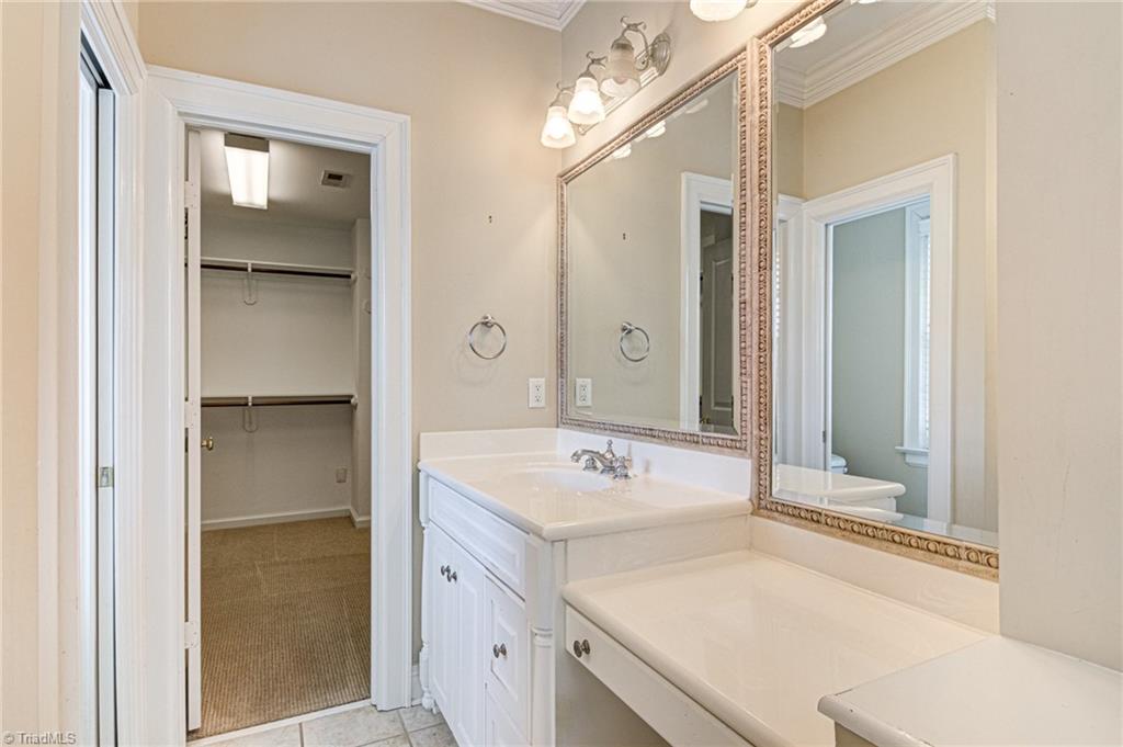 809 Dover Road Greensboro, NC 27408 - Photo 27 of 34 Gallery Image 27