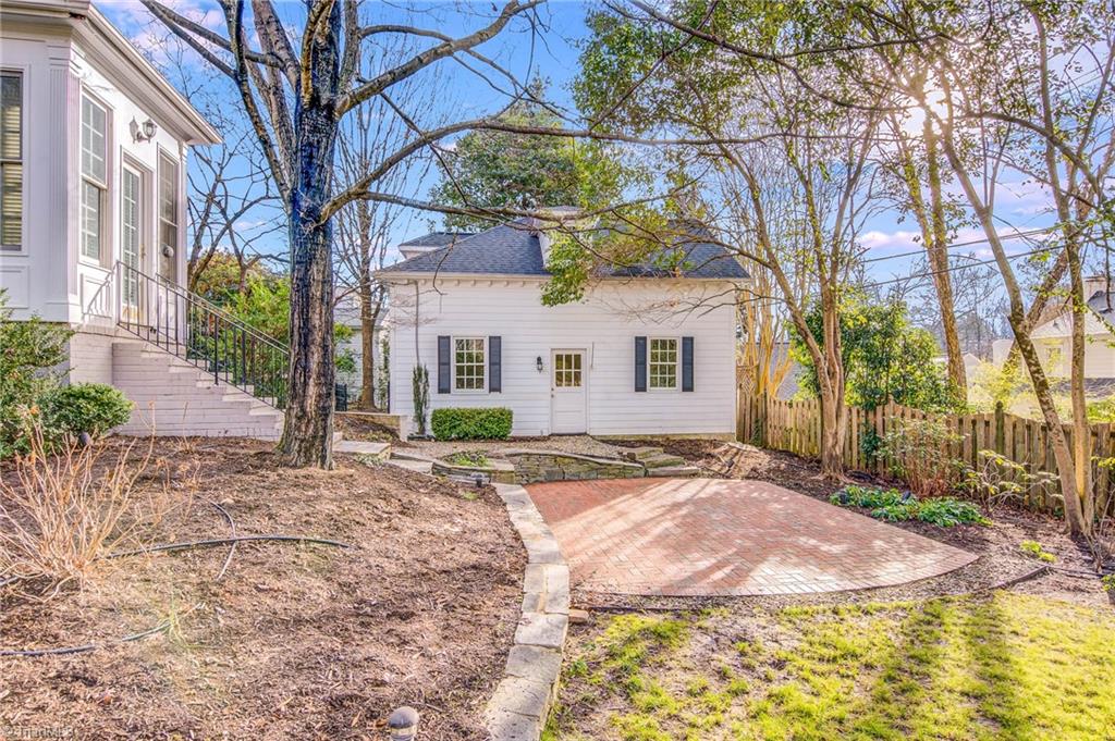 809 Dover Road Greensboro, NC 27408 - Photo 34 of 34 Gallery Image 34