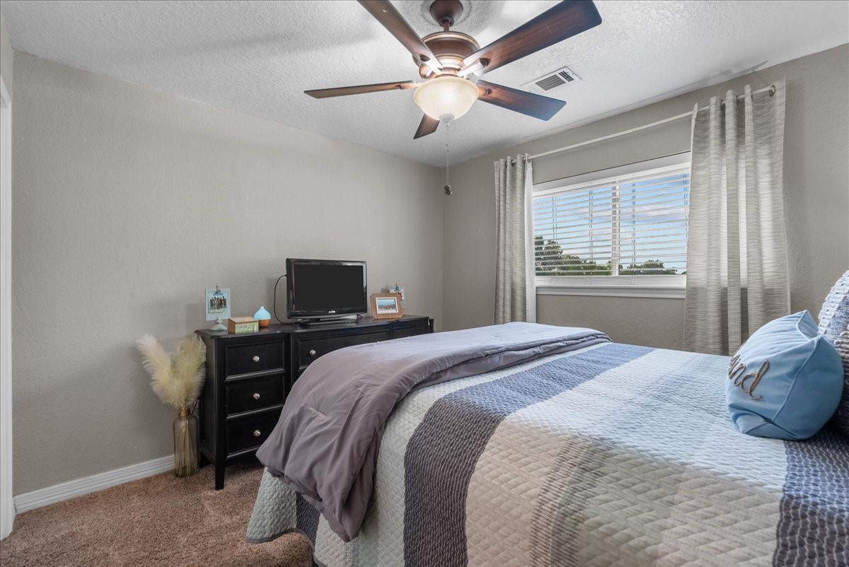 14018 Cimarron Road Santa Fe, TX 77517 - Photo 13 of 24