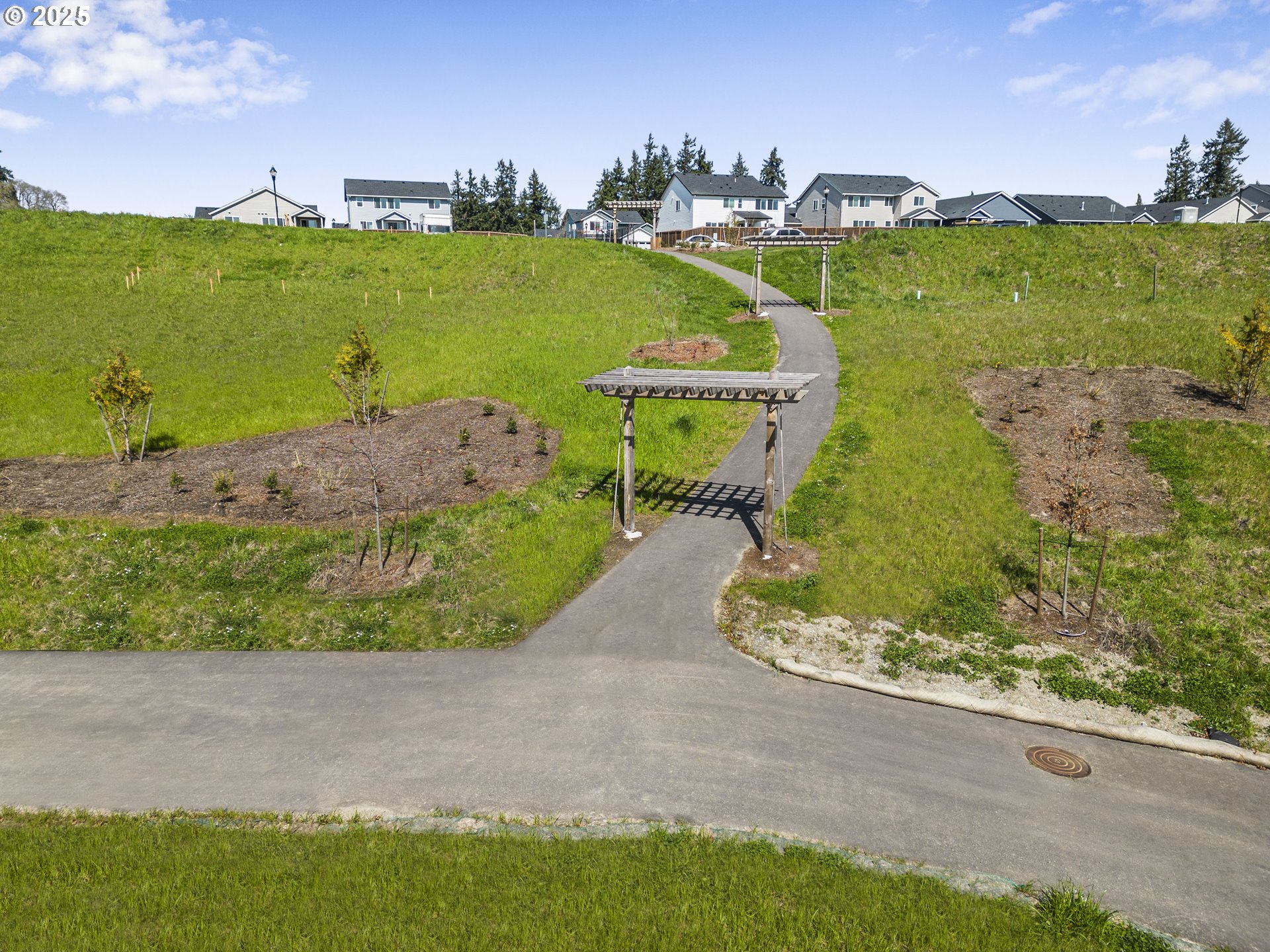 2636 South 4th Way Ridgefield, WA 98642 - Photo 29 of 34 a view of a lake with a city