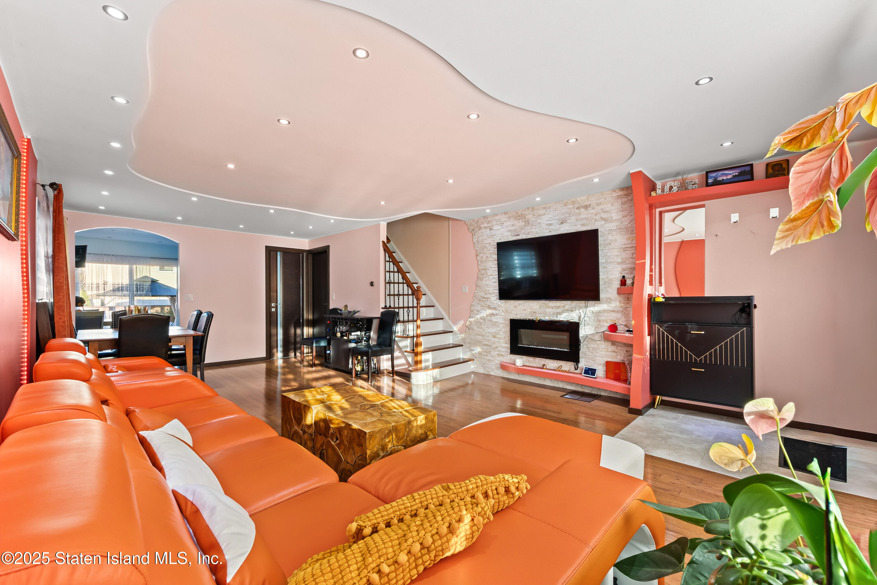 445 Beach Road Staten Island, NY 10312 - Photo 5 of 29 5