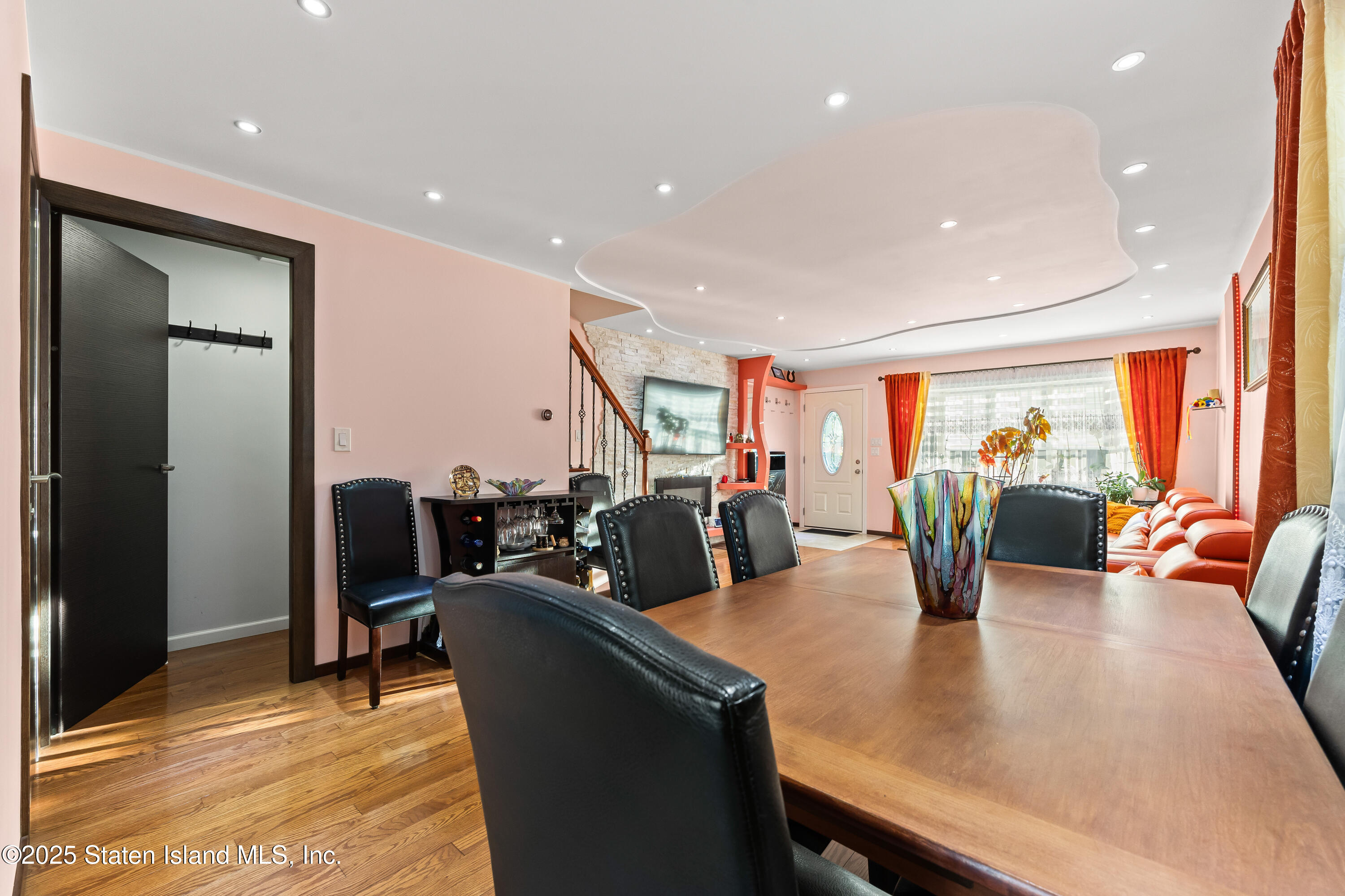 445 Beach Road Staten Island, NY 10312 - Photo 7 of 29 7