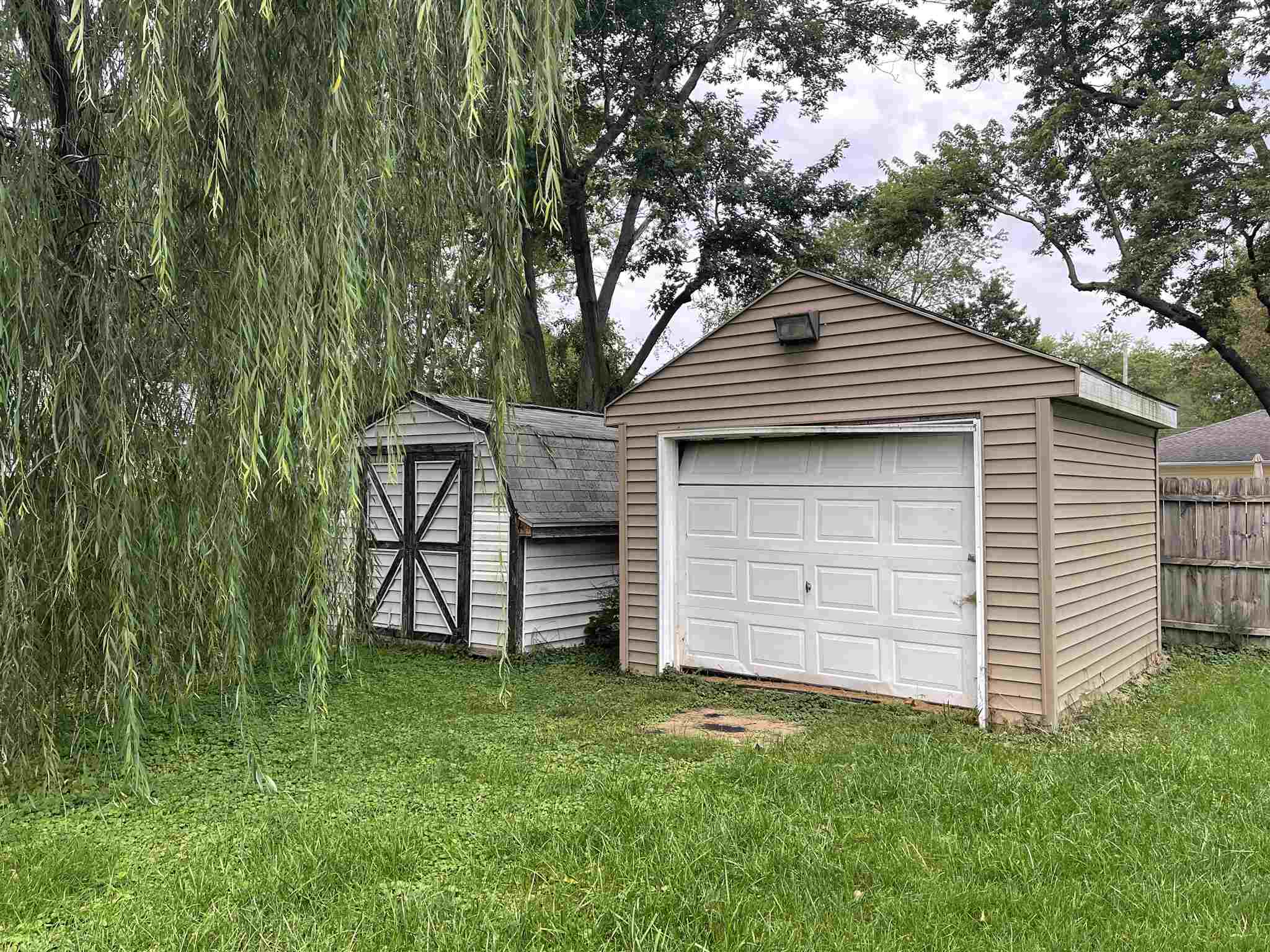 109 Oakdale Road Washington, IL 61571 - Photo 11 of 11 Gallery Image 11