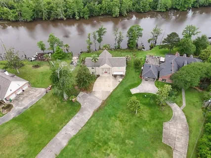 $399,000 | 3831 River Bluff Lane, Westlake, LA 70669