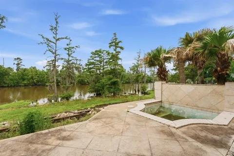 $399,000 | 3831 River Bluff Lane, Westlake, LA 70669