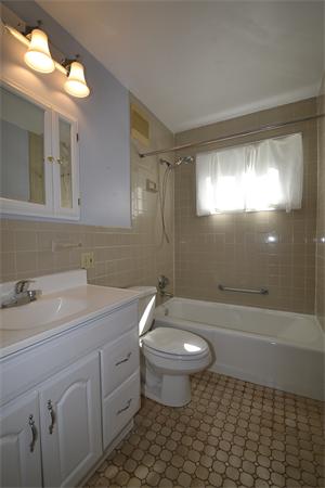 43 Beaver Dam Road Natick, MA 01760 - Photo 11 of 21 Gallery Image 11