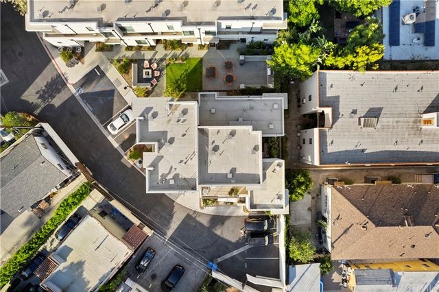 $854,000 | 118 South Avenue 50, Unit 301, Highland Park, CA 90042