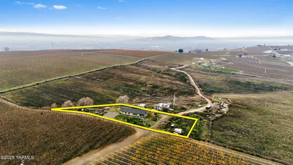 $439,900 | 1351 Nass Road, Granger, WA 98932