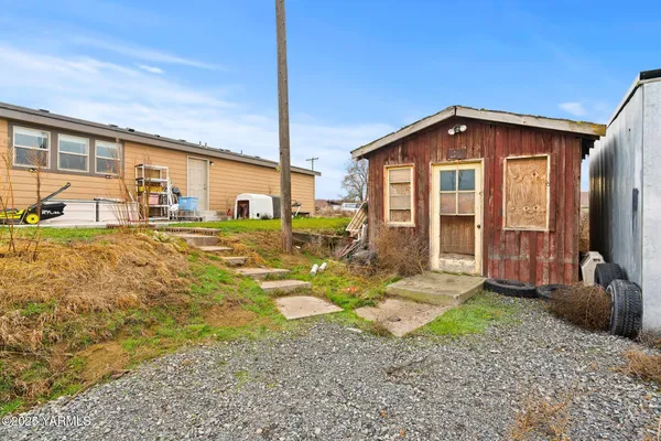 $439,900 | 1351 Nass Road, Granger, WA 98932